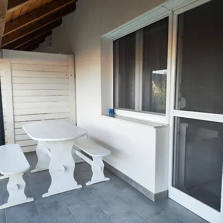Eva Apartmanhaz * Csopak