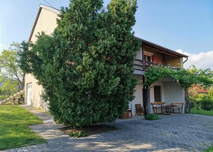 Eva Apartmanhaz 아파트 초팍